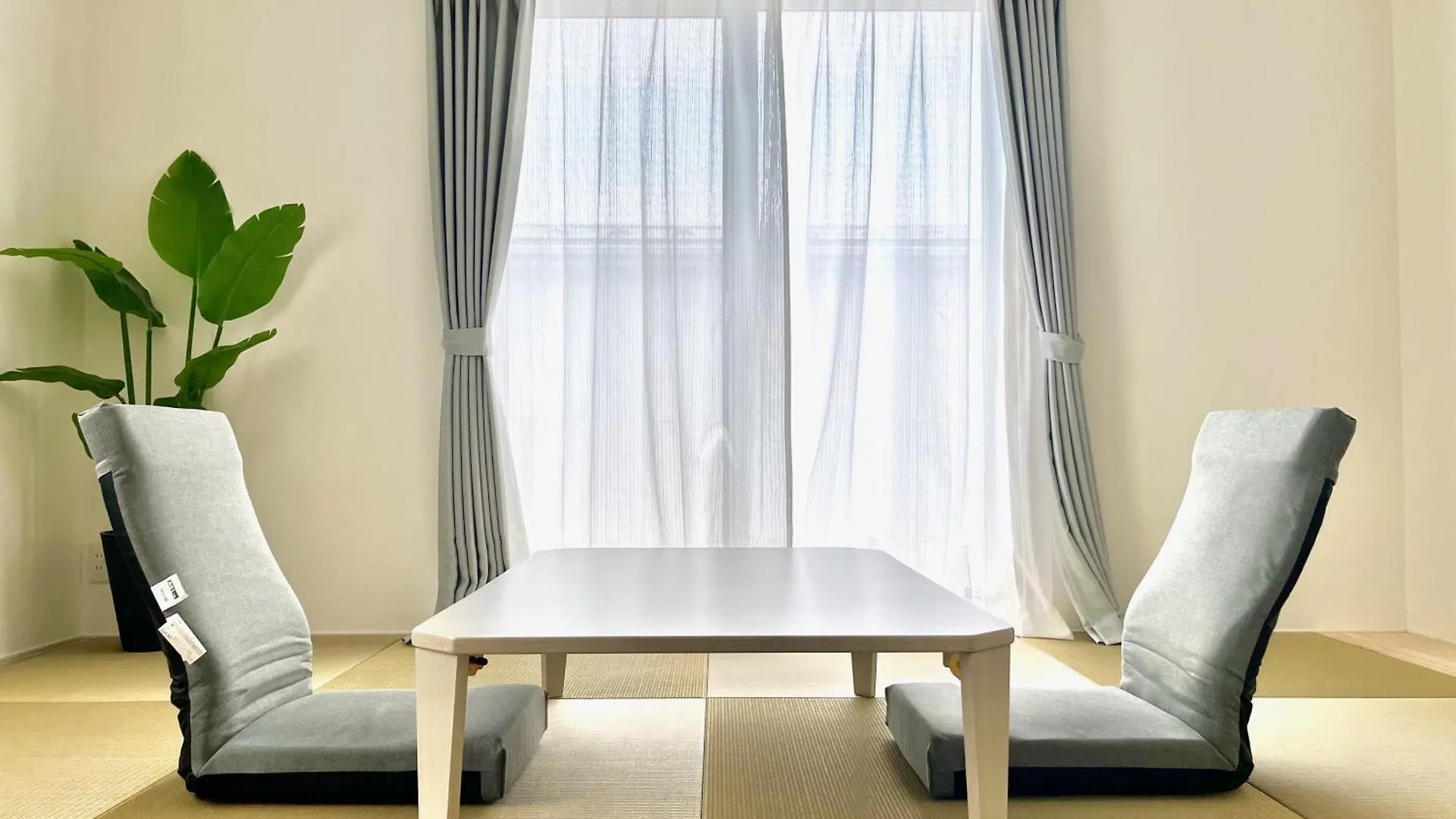 Accommodatie bij particulieren Roopt Hayama Collective House Appartement